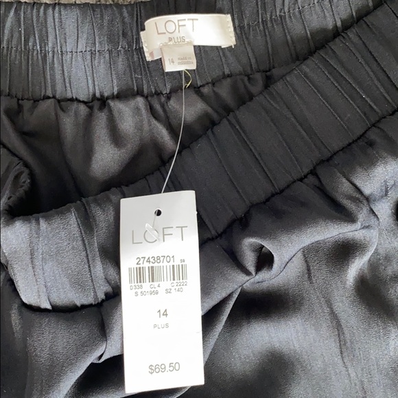 NWT Loft Midi Skirt - Picture 2 of 5